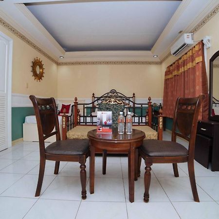 Reddoorz @ Fields Avenue Angeles City Екстериор снимка